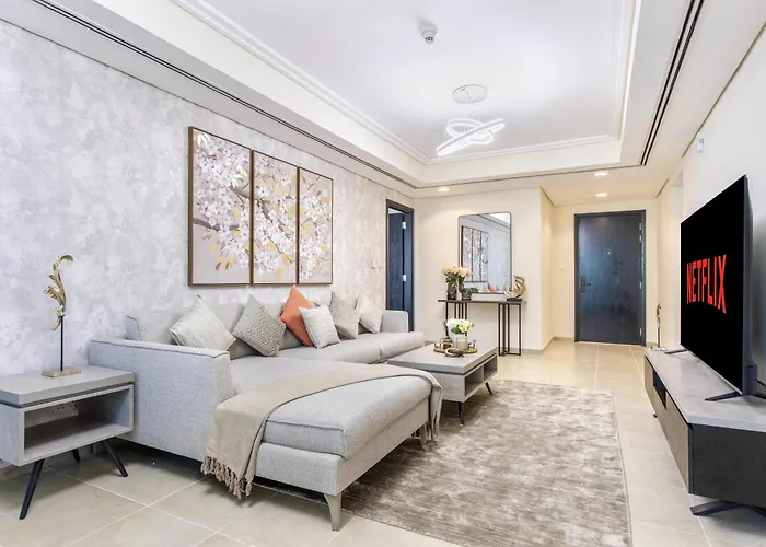 3 Bedroom Luxurious Lake View Apartment