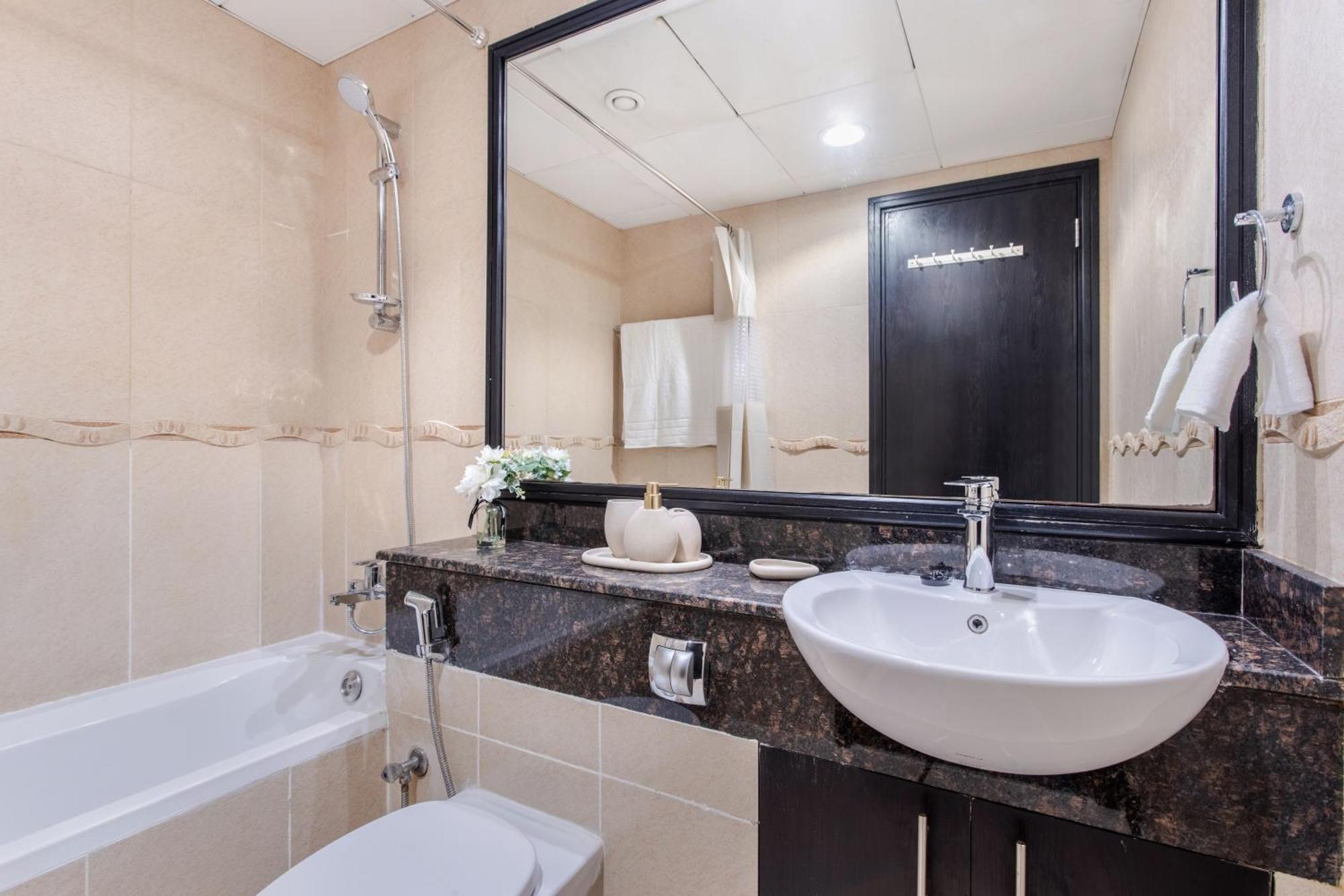 Apartment 3 Bedroom Luxurious View